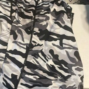 Camo leggings